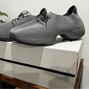 Givenchy Tk-360 grey